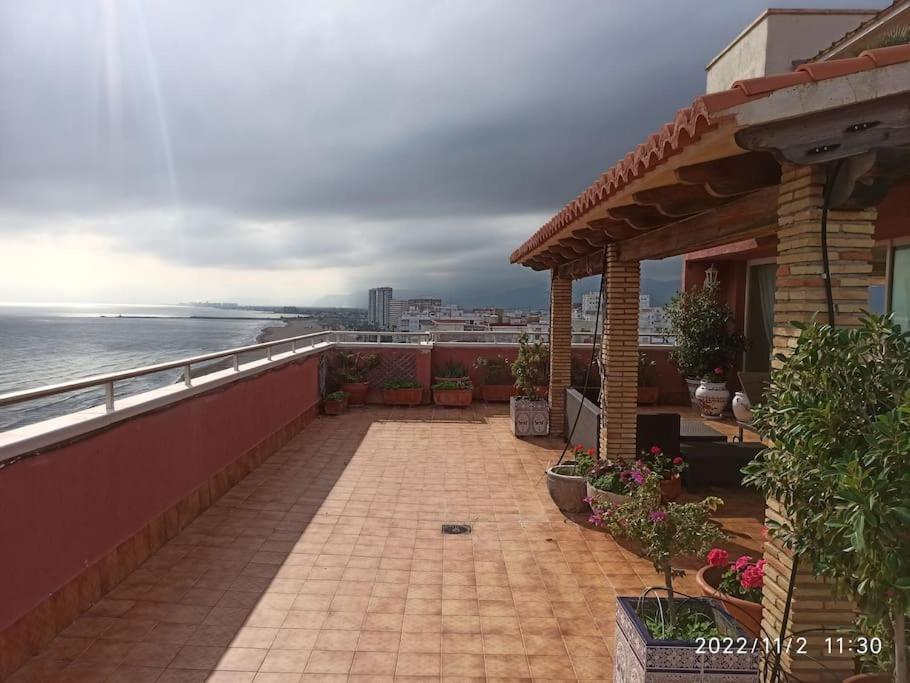 Espectacular Terraza Y Vistas En 1a Linea De Playa * Cullera