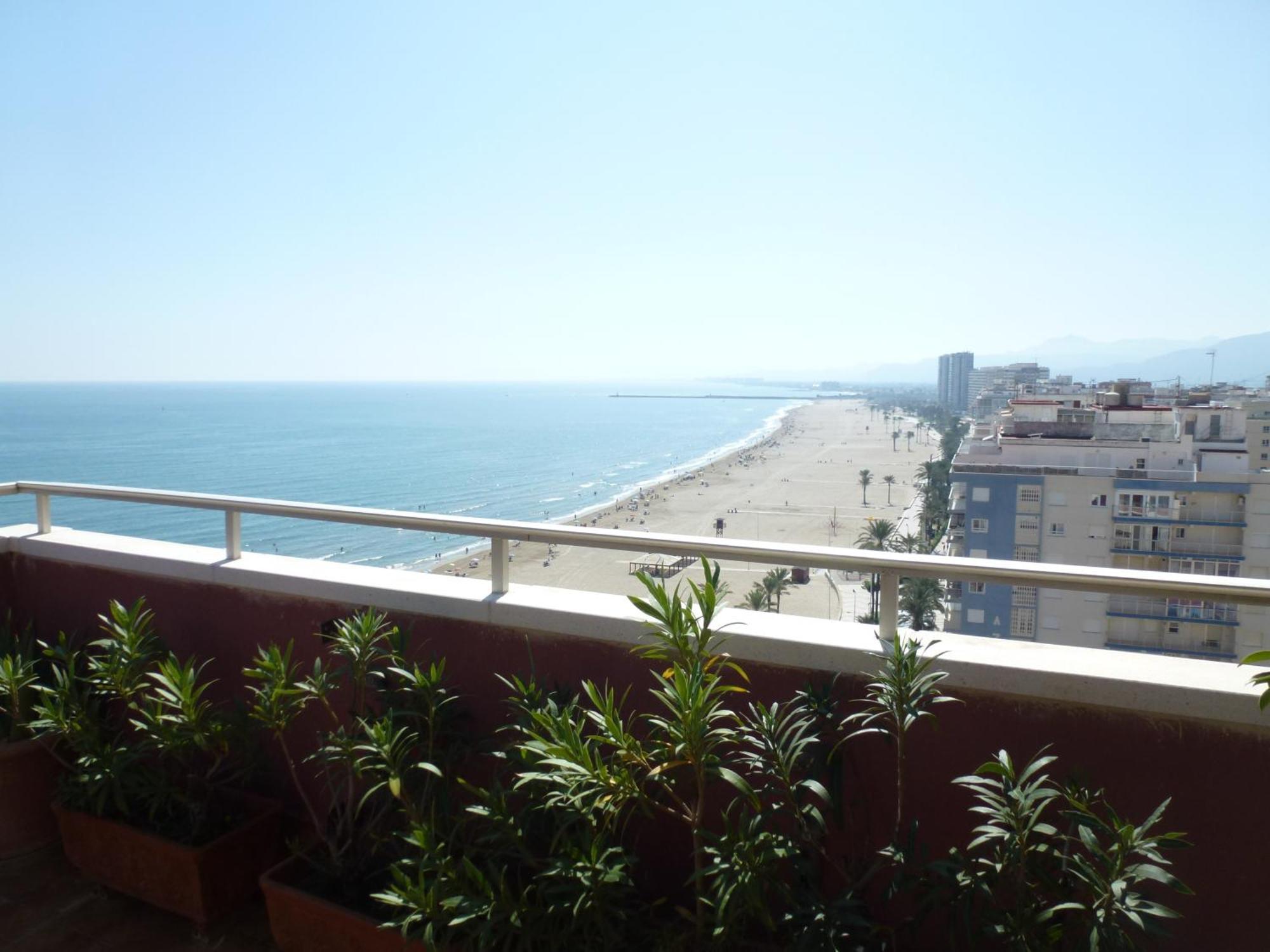 Espectacular Terraza Y Vistas En 1a Linea De Playa *